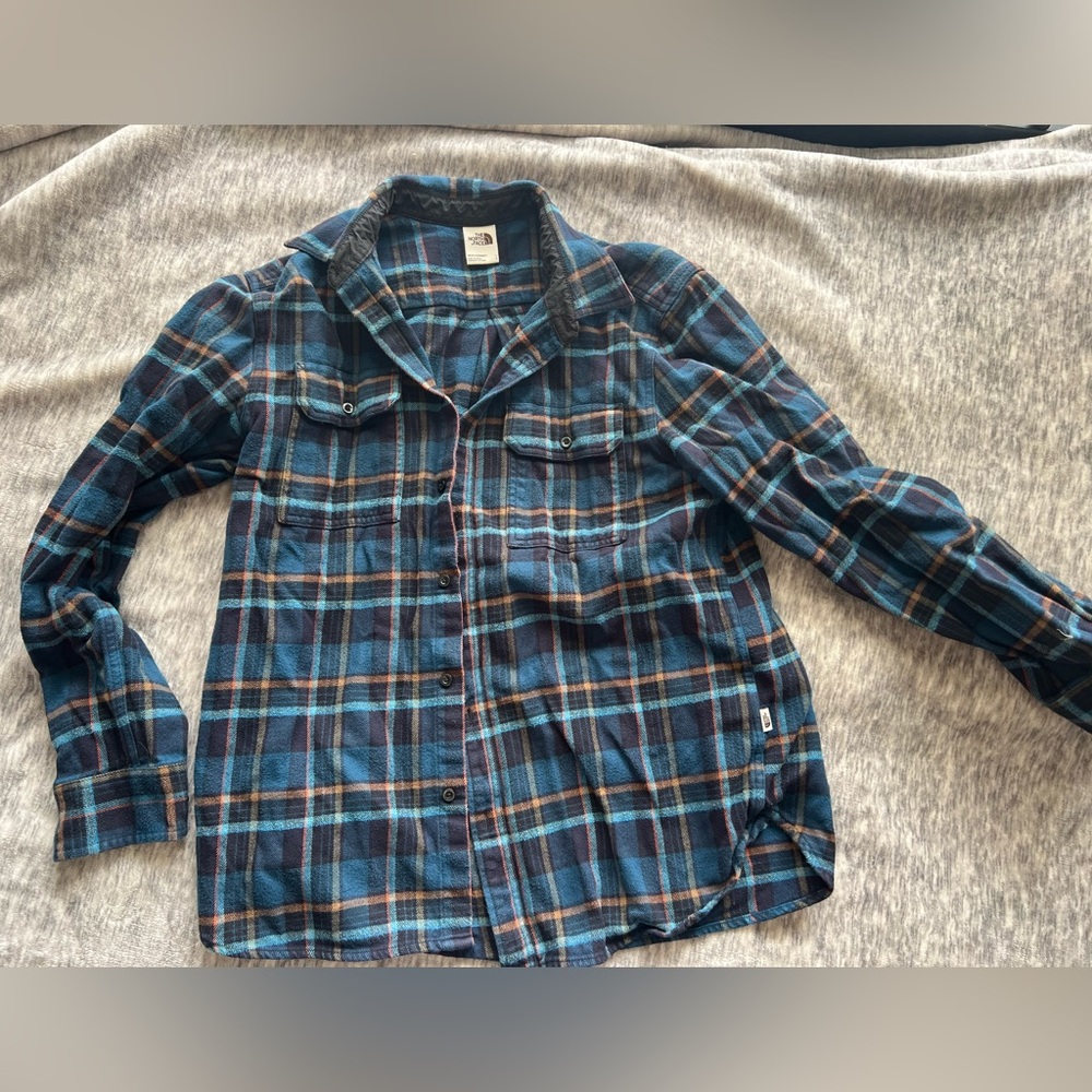 The north face men’s flannel blue Plaid Button-Up Shirt, size large